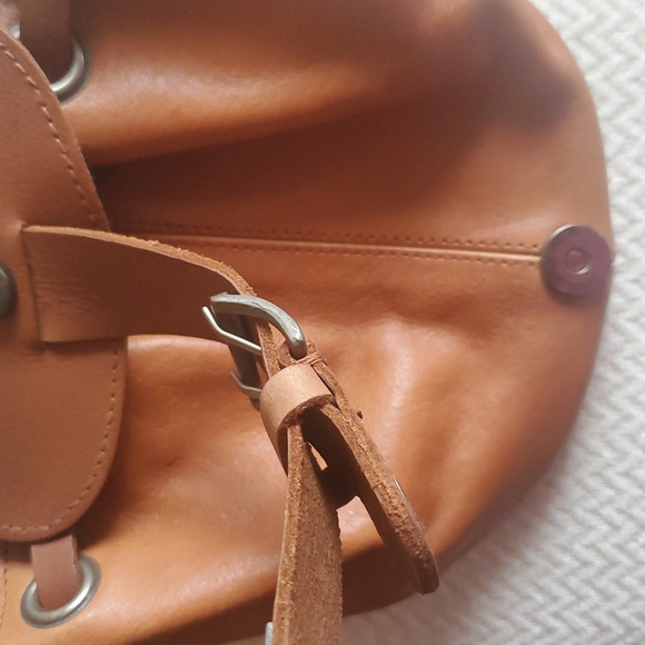 Free People We The Free Comeback Crossbody/Sap - Picture 11 of 16